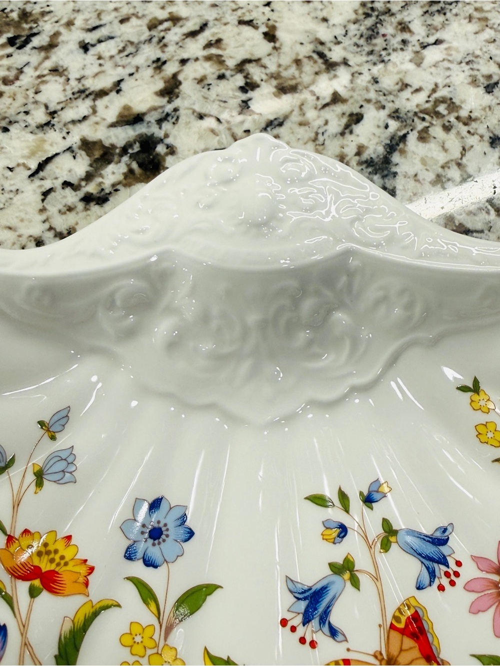 Vintage Aynsley "Cottage Garden" Bone China Embossed Shell Dish - England - Picture 8 of 16
